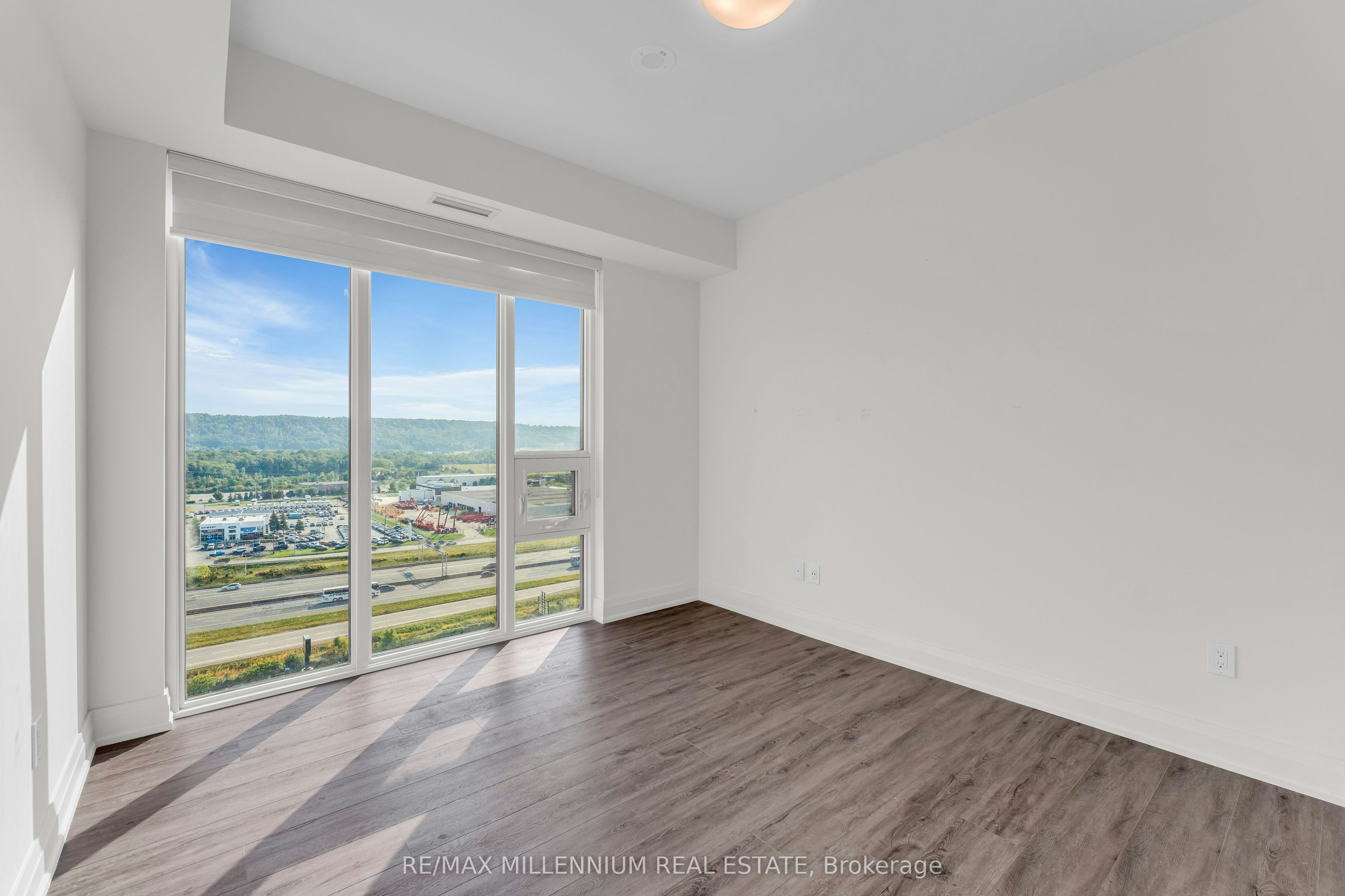 1011-385 Winston Road, Grimsby, ON, L3M 4E8 - 19