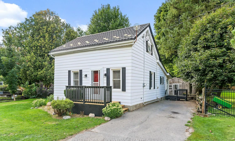 22025 Erin East Garafrax Townline