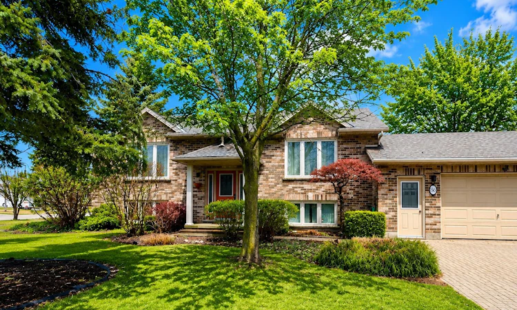 86 Glendale Drive E