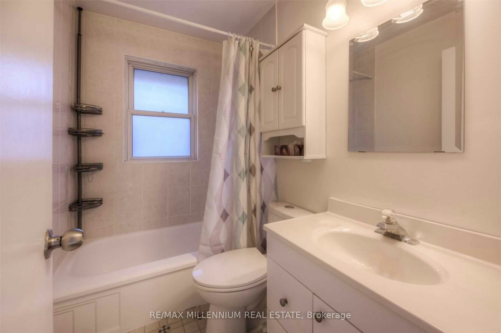 135 Byron Avenue, Kitchener, ON, N2C 1Z7 - 7