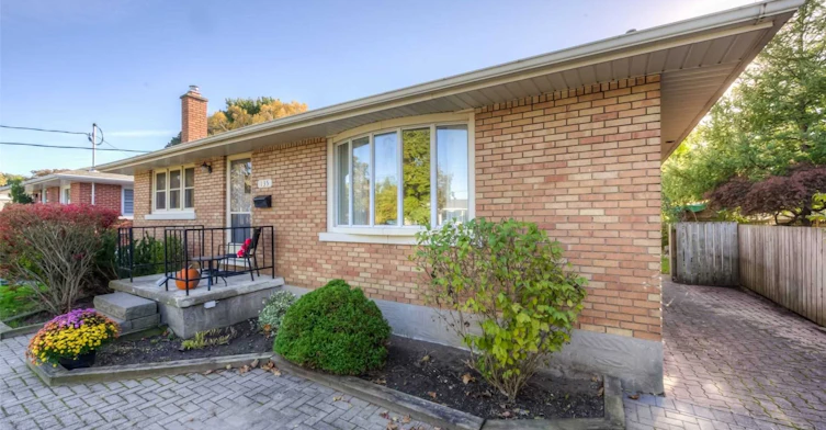 135 Byron Avenue, Kitchener, ON, N2C 1Z7