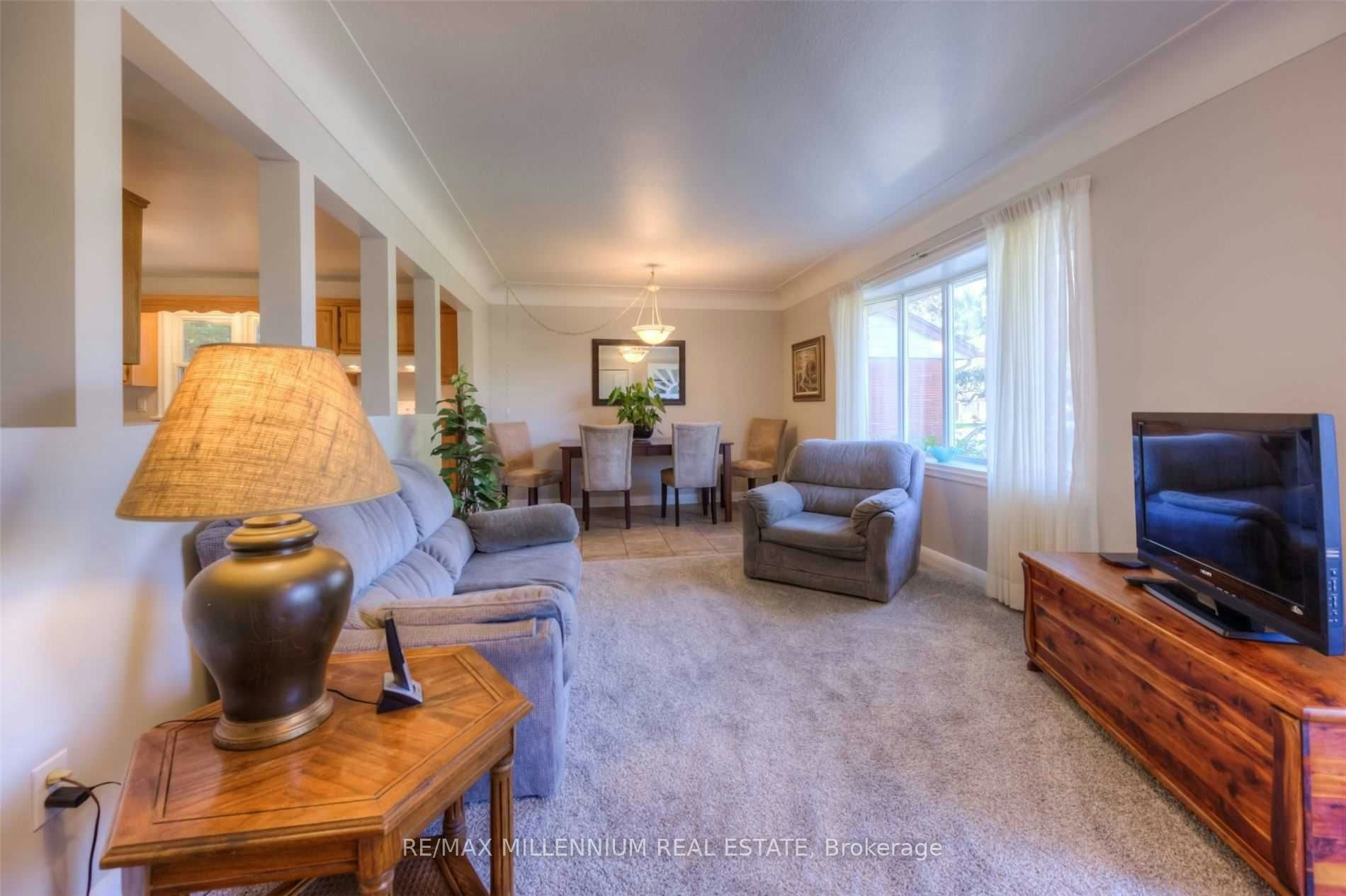 135 Byron Avenue, Kitchener, ON, N2C 1Z7 - 3