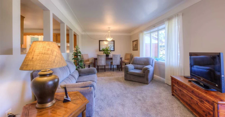 135 Byron Avenue, Kitchener, ON, N2C 1Z7 - 3