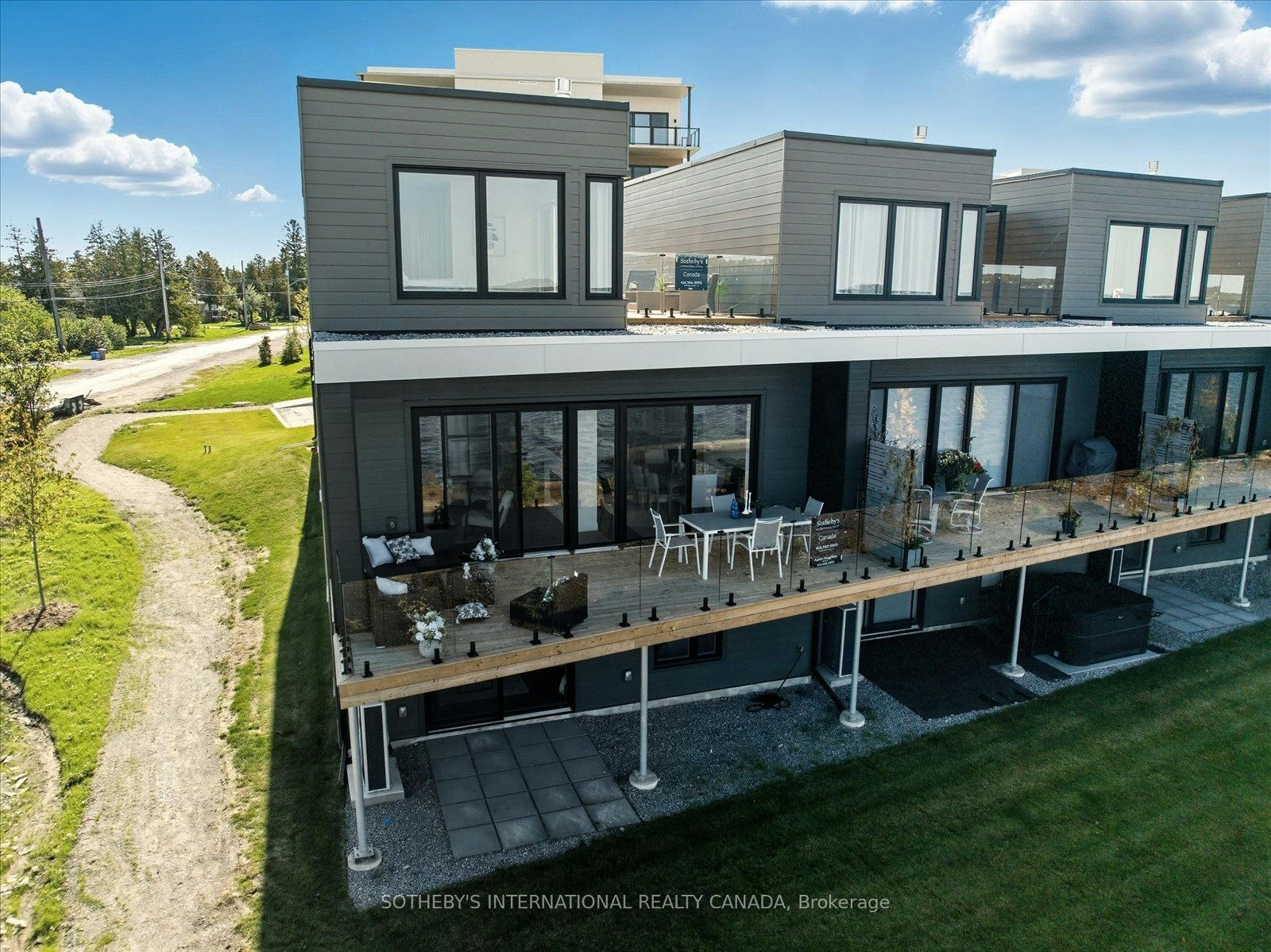 20-19B West St N Street, Kawartha Lakes, ON, K0M 1N0
