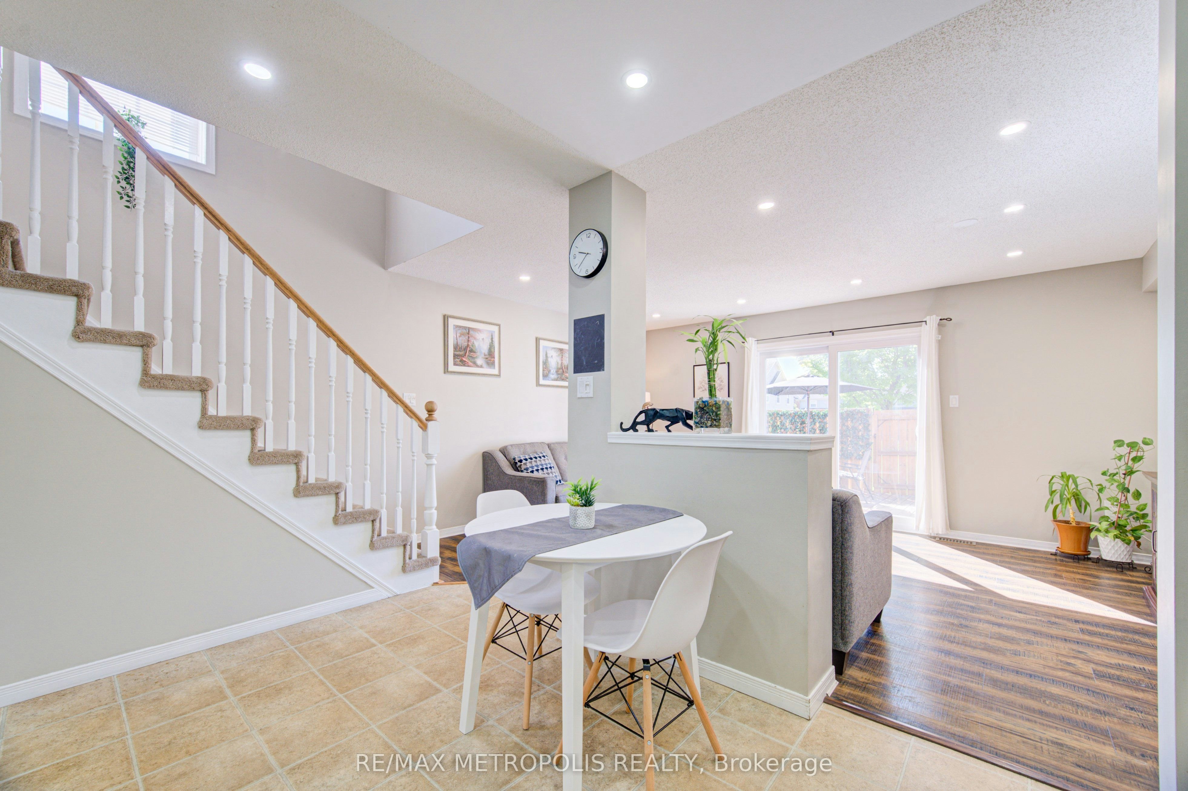 37-124 Gosling Gardens, Guelph, ON, N1G 5K6 - 12