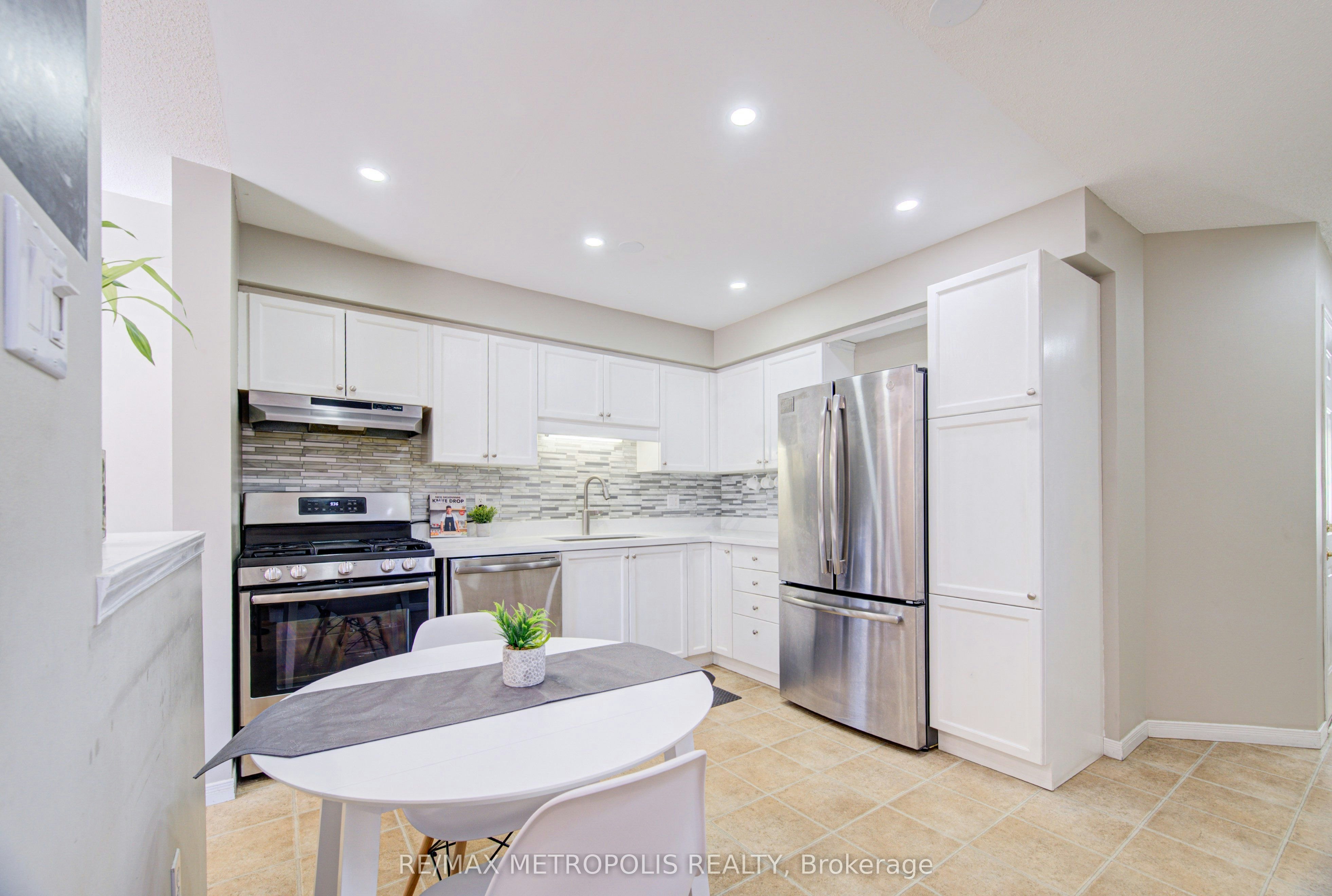 37-124 Gosling Gardens, Guelph, ON, N1G 5K6 - 9