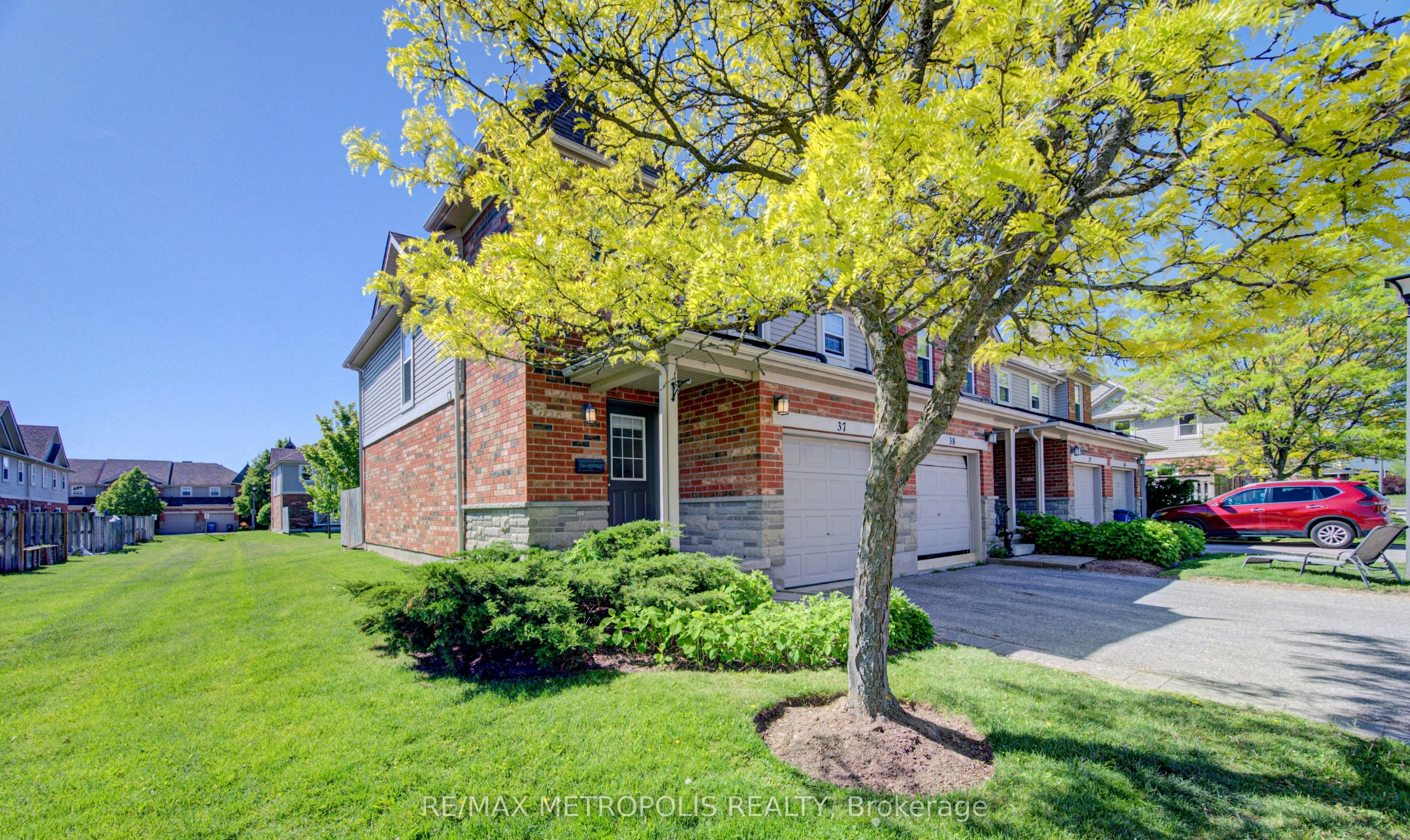 37-124 Gosling Gardens, Guelph, ON, N1G 5K6 - 3