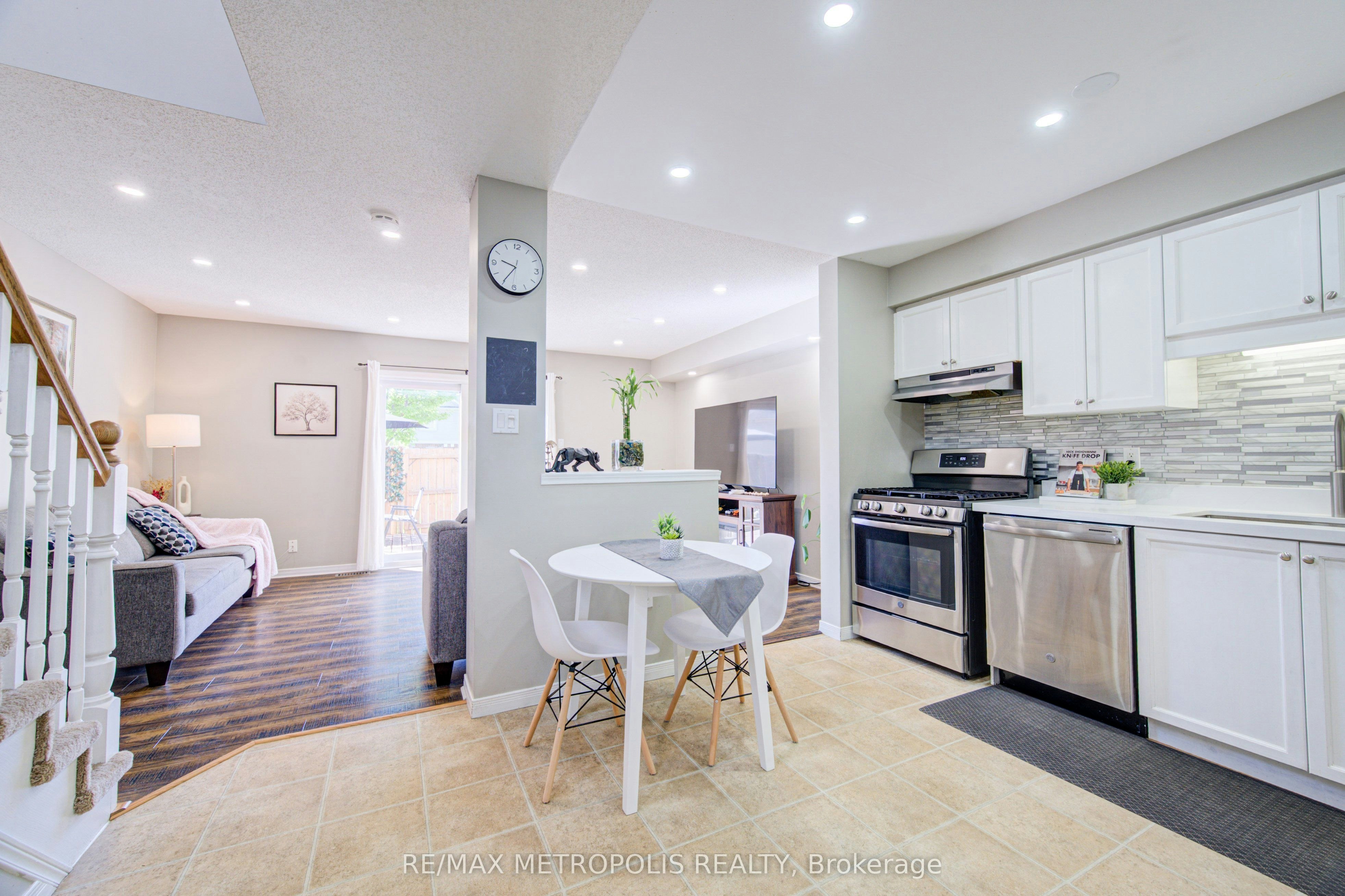 37-124 Gosling Gardens, Guelph, ON, N1G 5K6 - 7