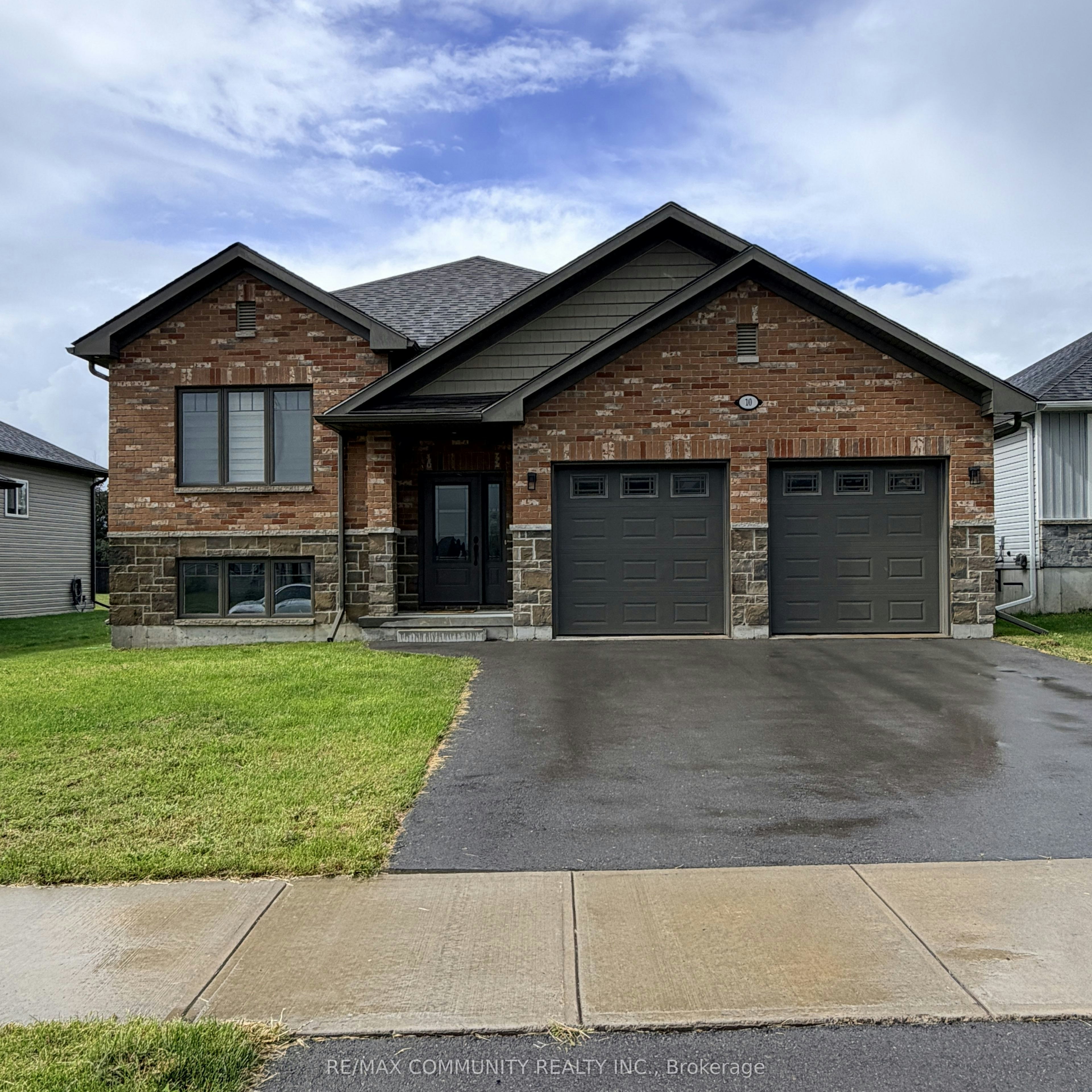 10 Redwood Drive, Belleville, ON, K8N 0K4