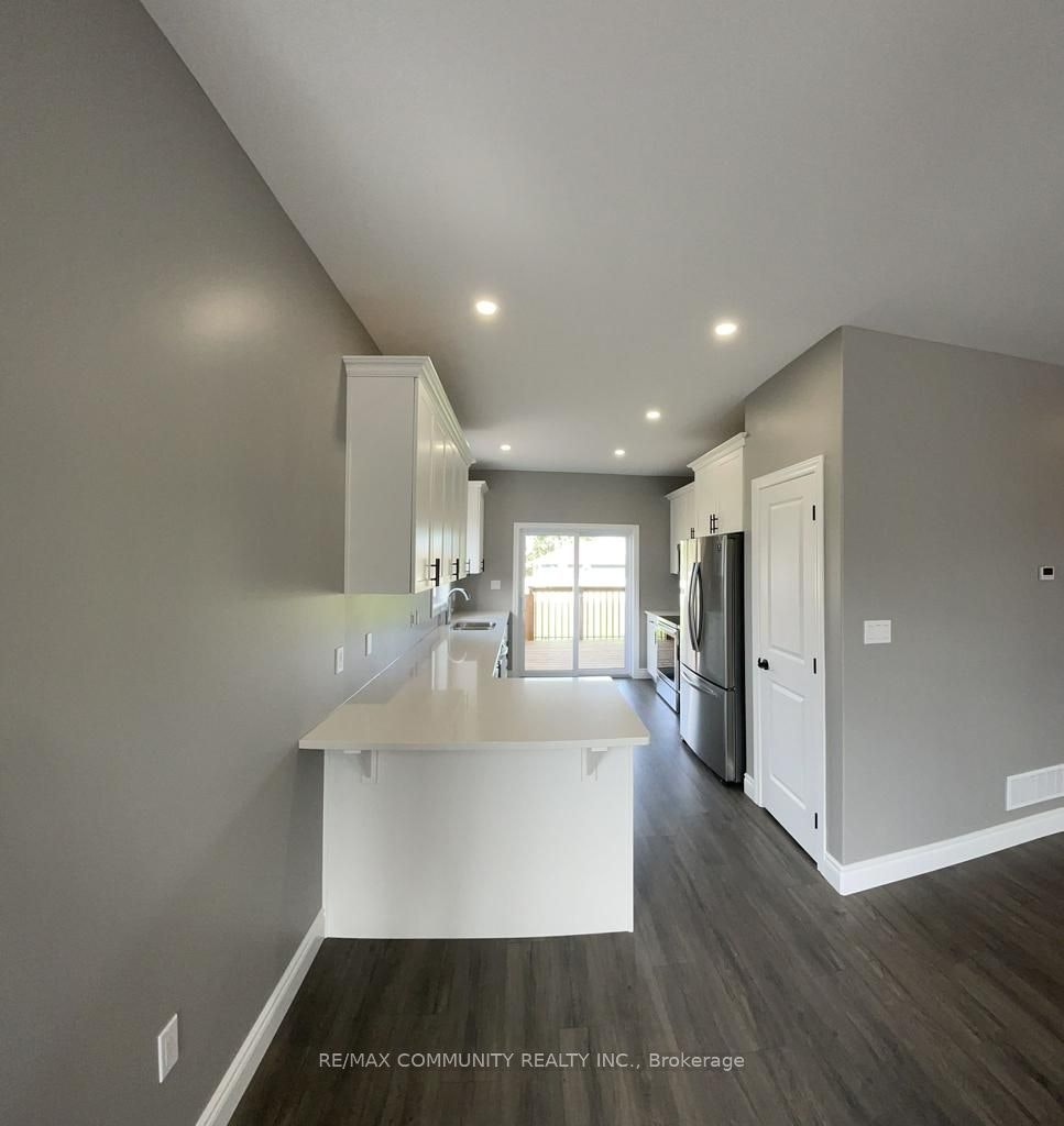10 Redwood Drive, Belleville, ON, K8N 0K4 - 5