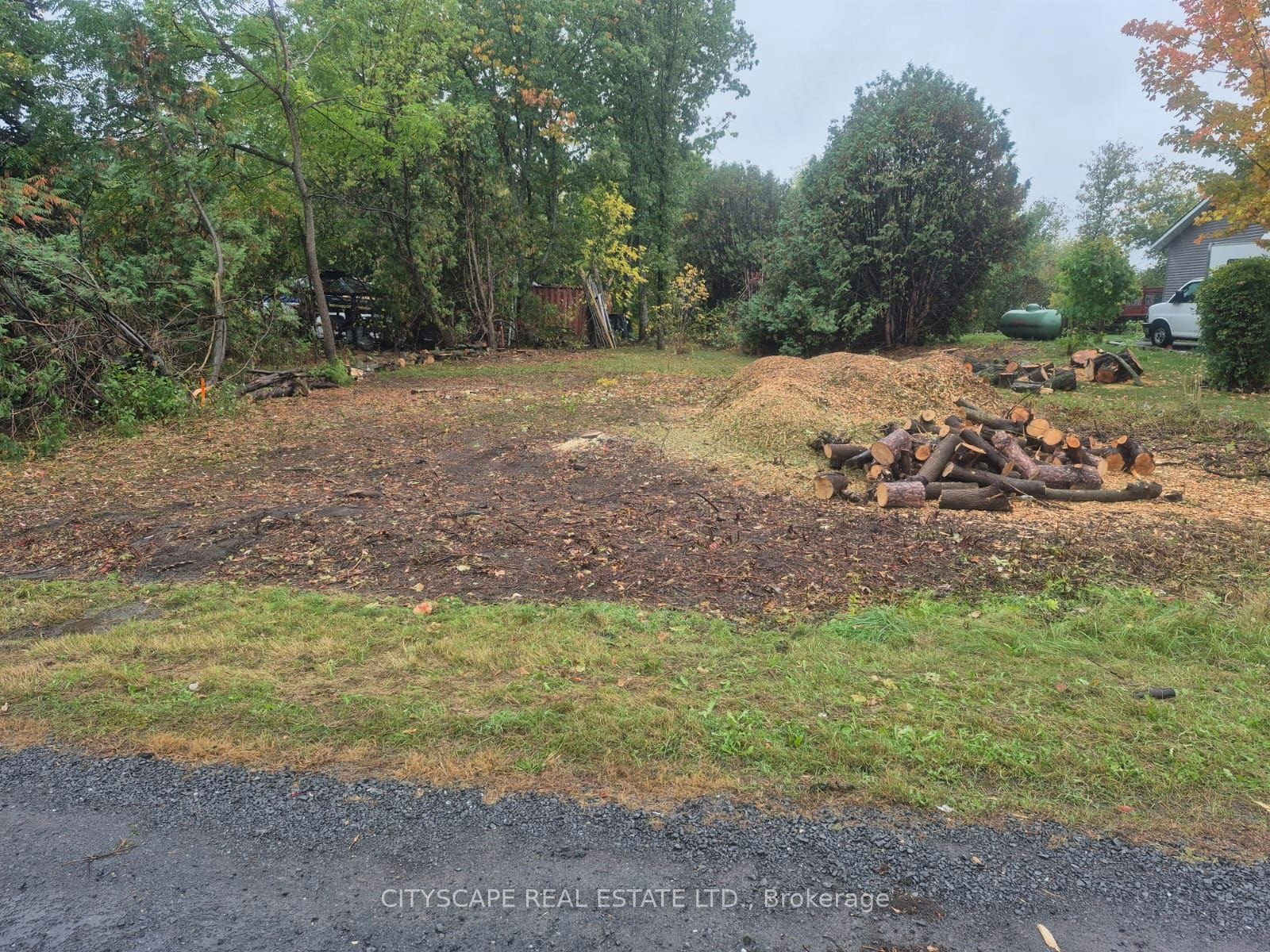 1574 Old Montreal Road, Cumberland, ON, K4C 1G8