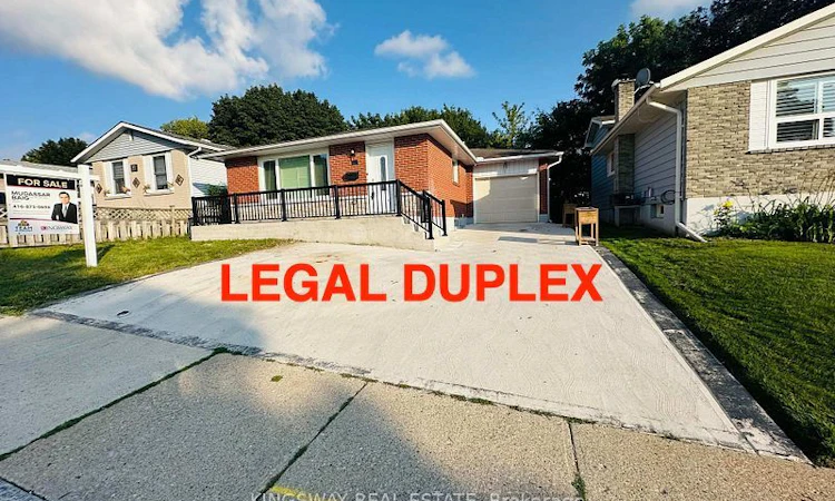 35 Silver Aspen Crescent