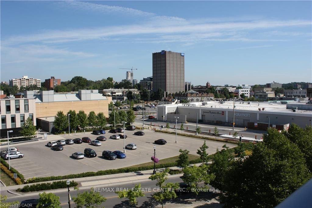 307-3 Father David Bauer Drive, Waterloo, ON, N2L 6M1 - 13