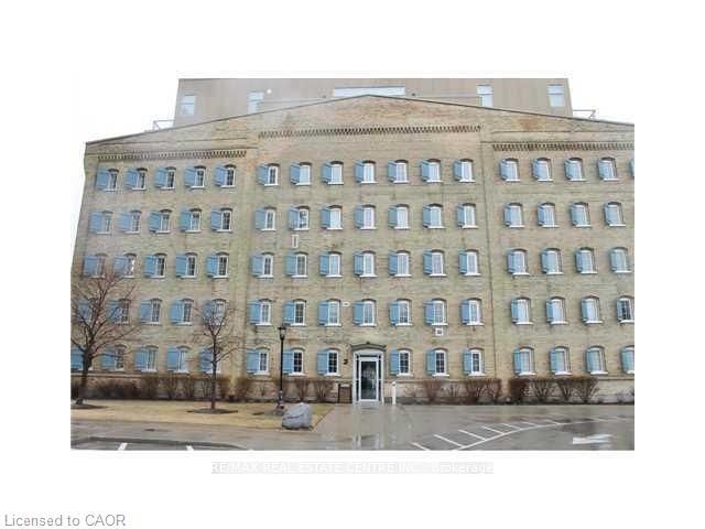 307-3 Father David Bauer Drive, Waterloo, ON, N2L 6M1