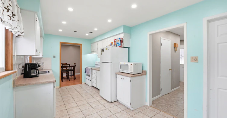 1 Nordale Court, Kawartha Lakes, ON, K9V 4V4 - 8