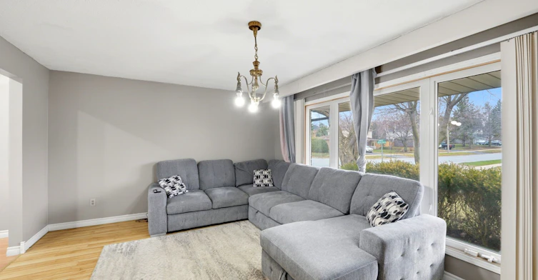1 Nordale Court, Kawartha Lakes, ON, K9V 4V4 - 4