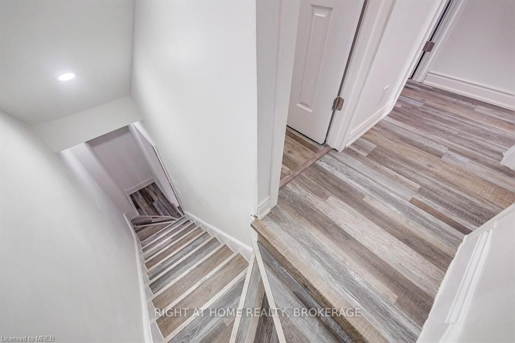 120 Tisdale Street N, Hamilton, ON, L8L 5M6 - 21