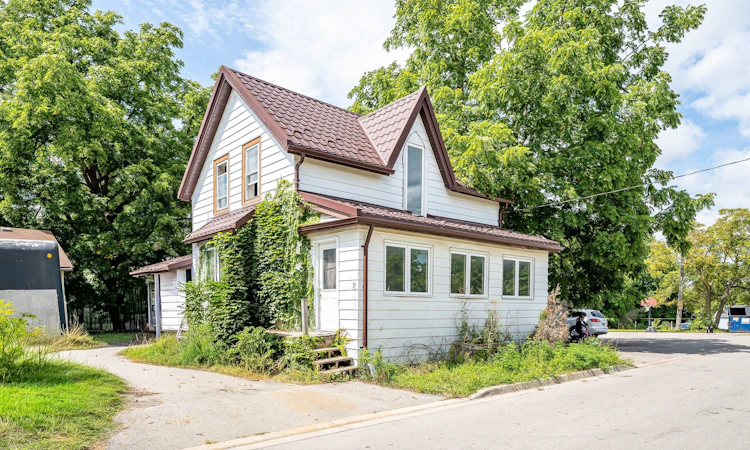 2 West Pearl Street
