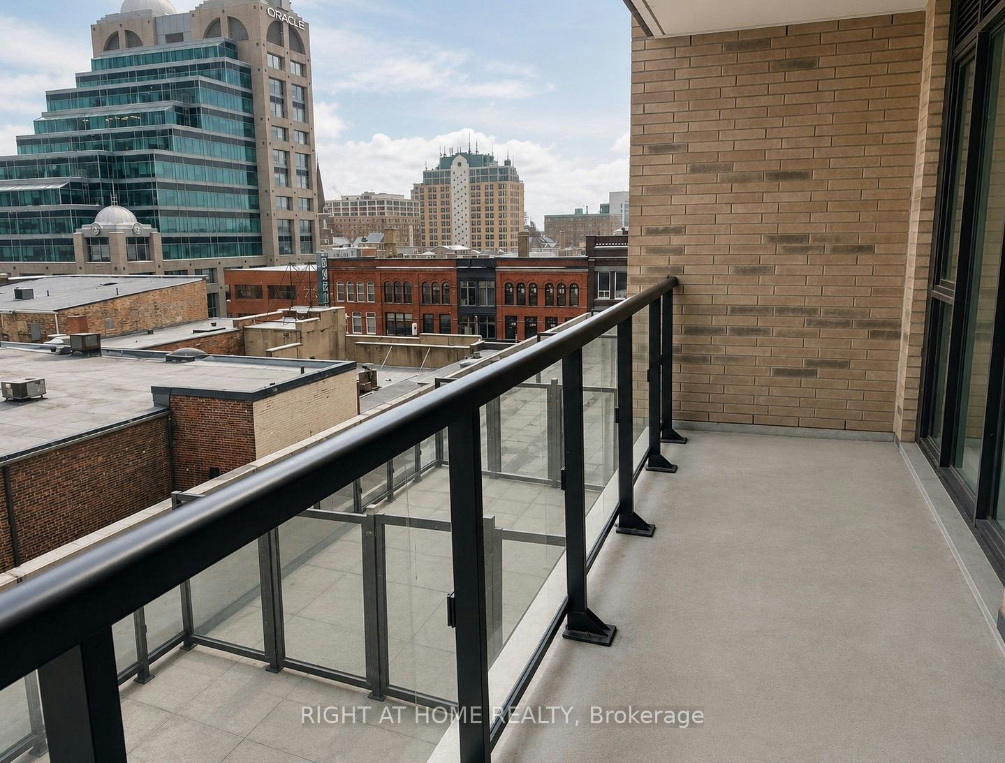 313-55 Duke Street W, Kitchener, ON, N2H 0B7 - 11