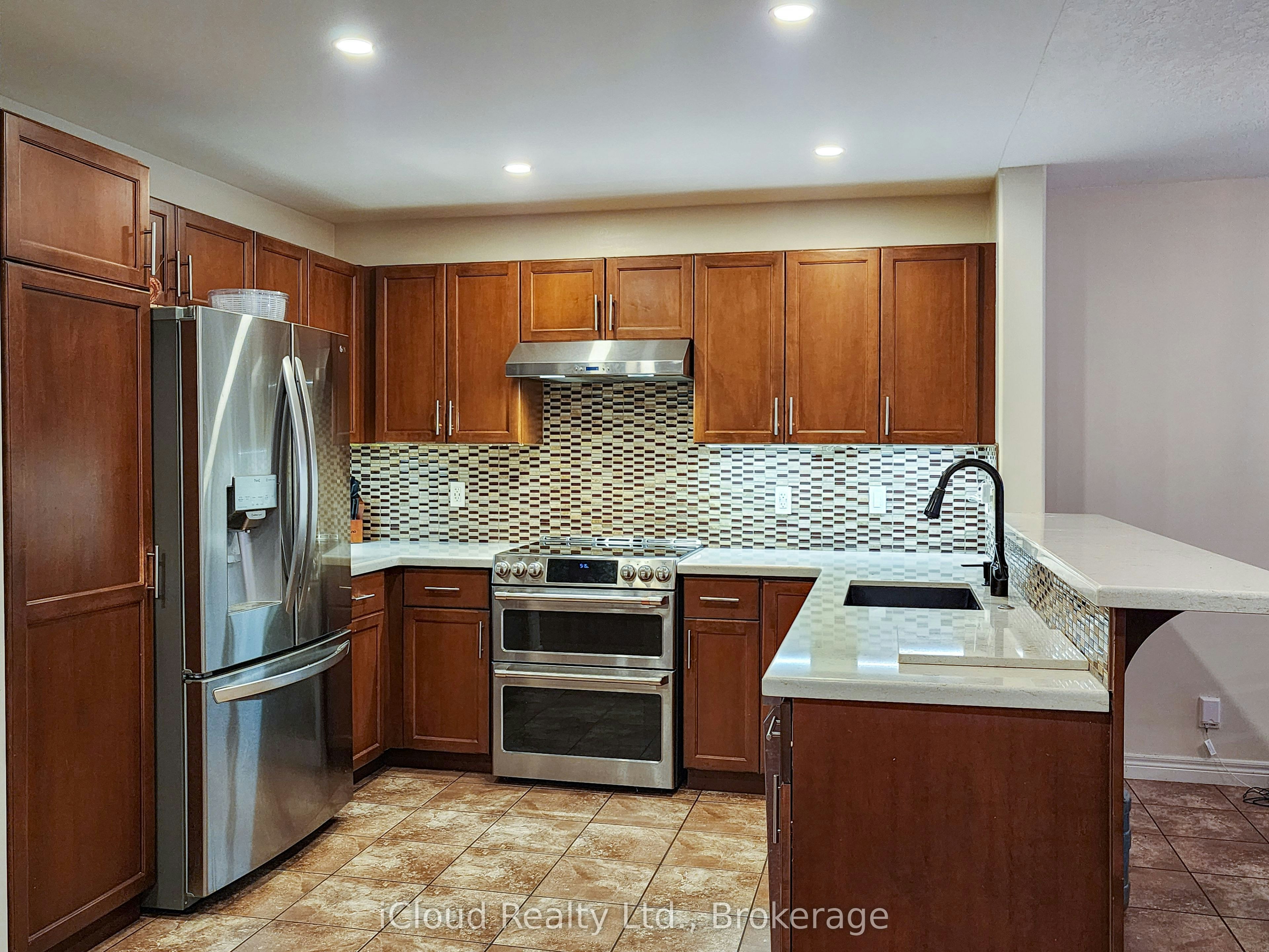 55 Magnificent Way, Hamilton, ON, L0R 1C0 - 5