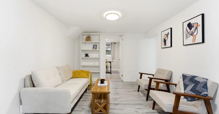 Lower Unit-10 Plaza Square, Belleville, ON, K8N 4J3 - 7
