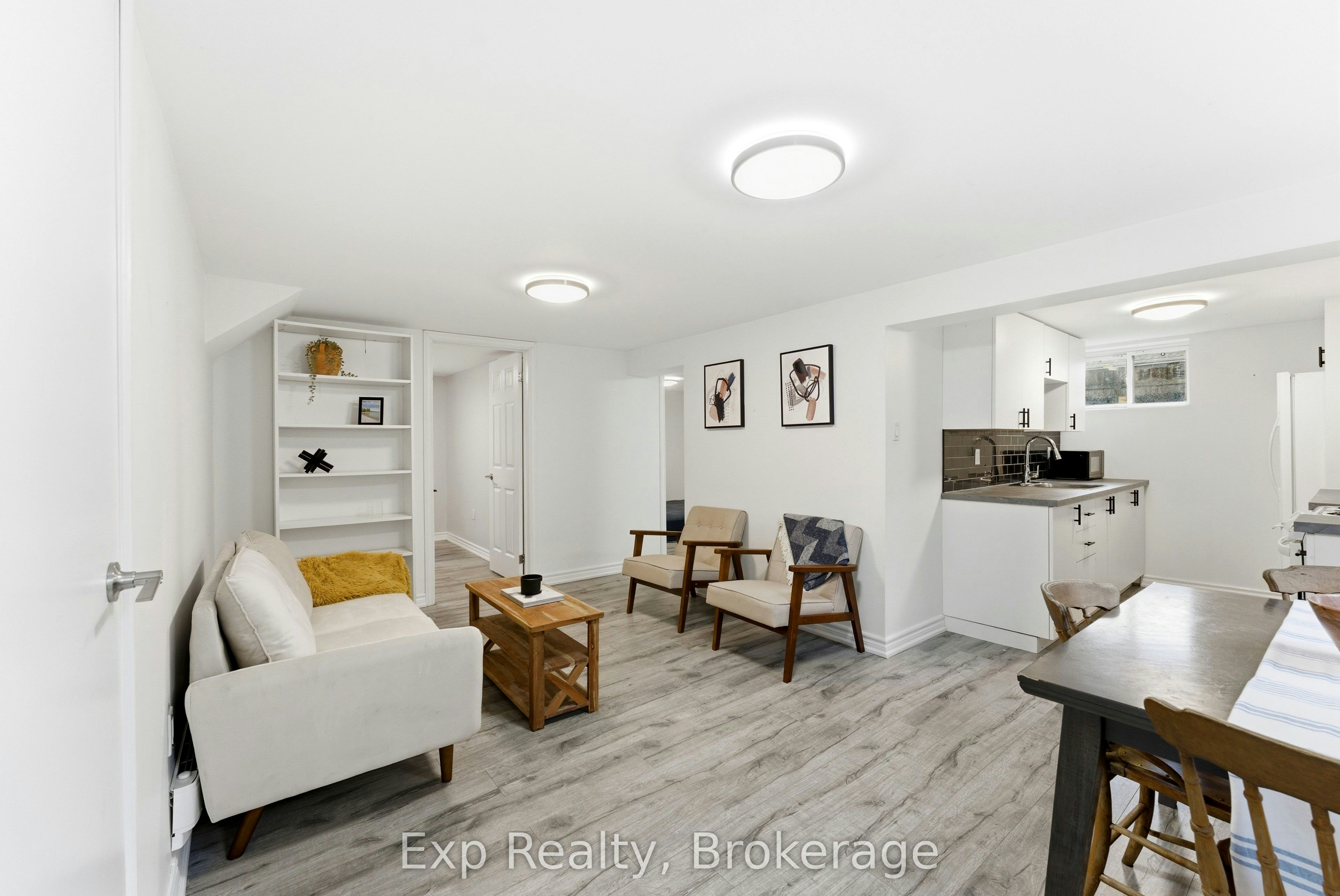 Lower Unit-10 Plaza Square, Belleville, ON, K8N 4J3