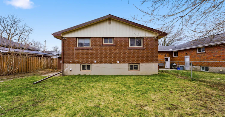 Lower Unit-10 Plaza Square, Belleville, ON, K8N 4J3 - 17