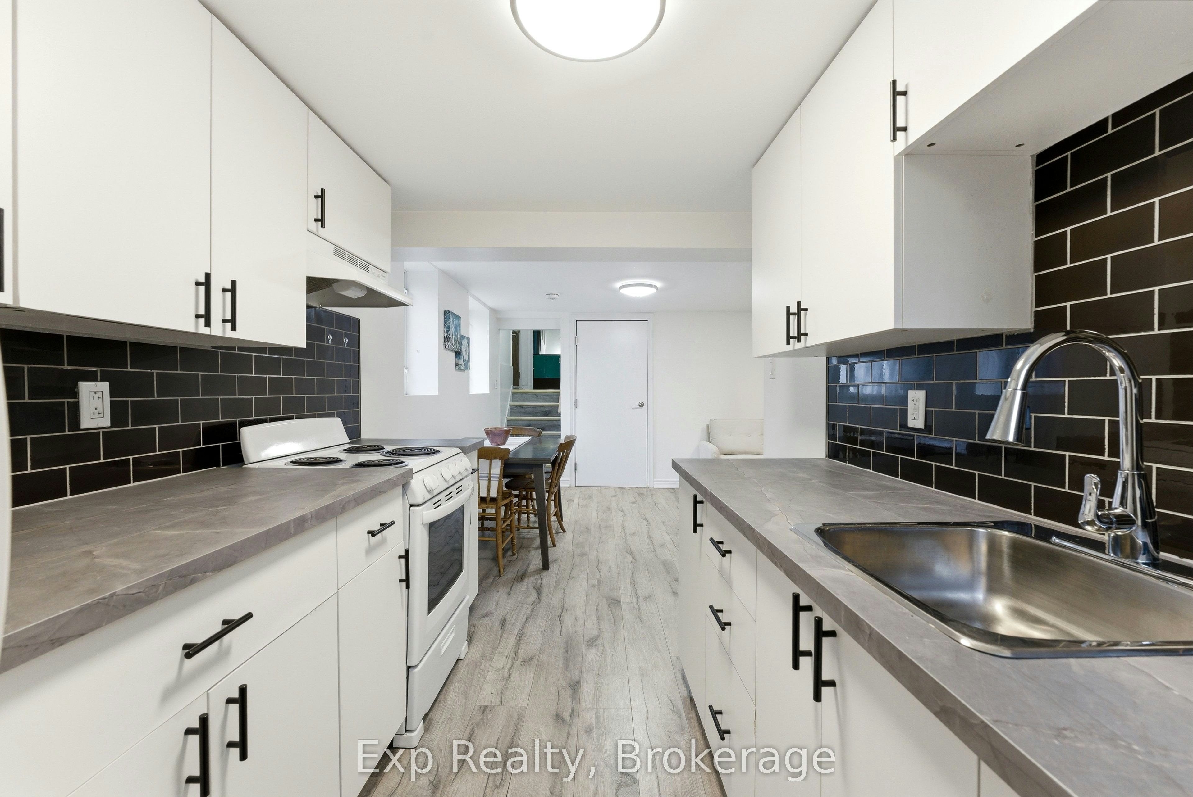 Lower Unit-10 Plaza Square, Belleville, ON, K8N 4J3 - 11