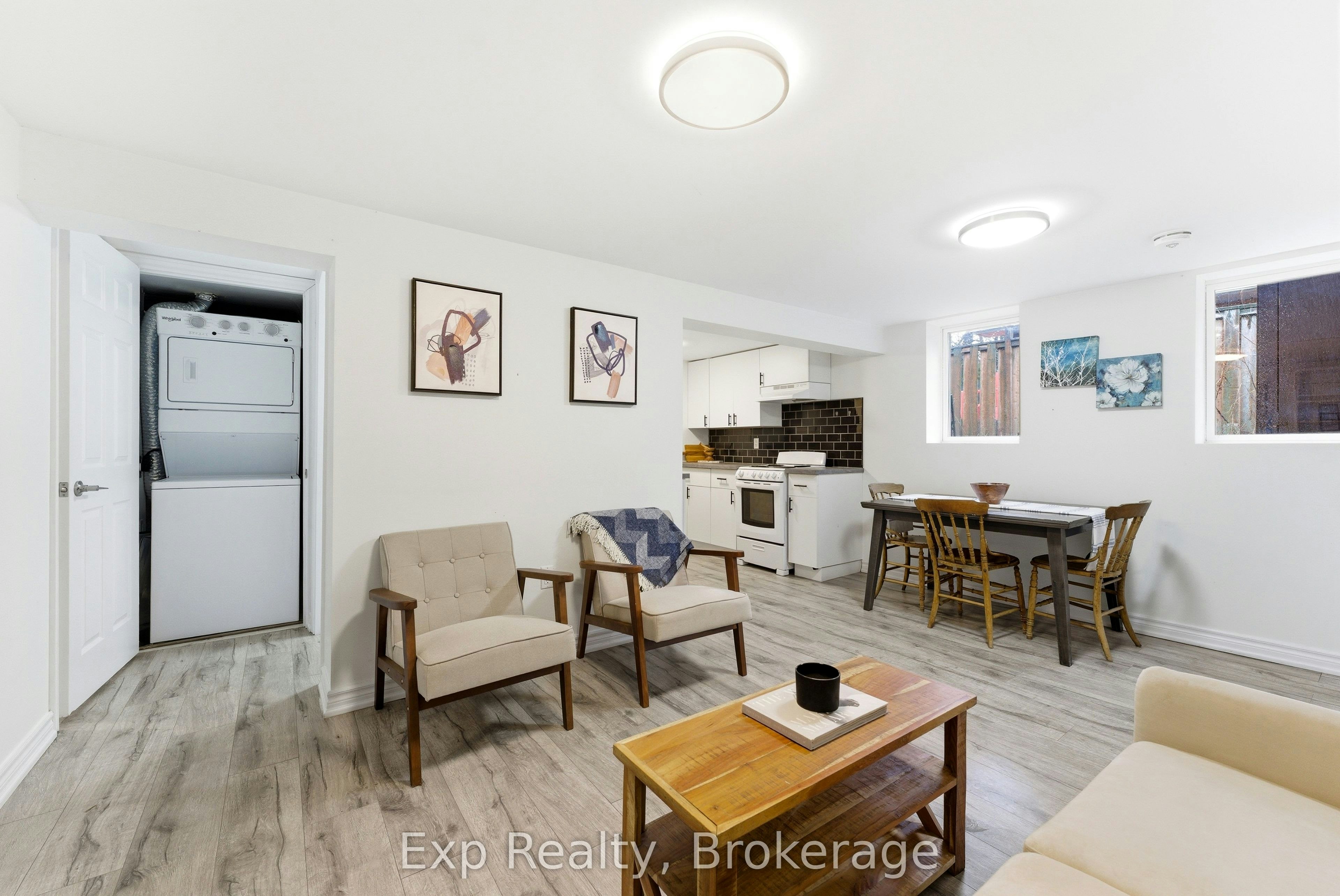 Lower Unit-10 Plaza Square, Belleville, ON, K8N 4J3 - 8
