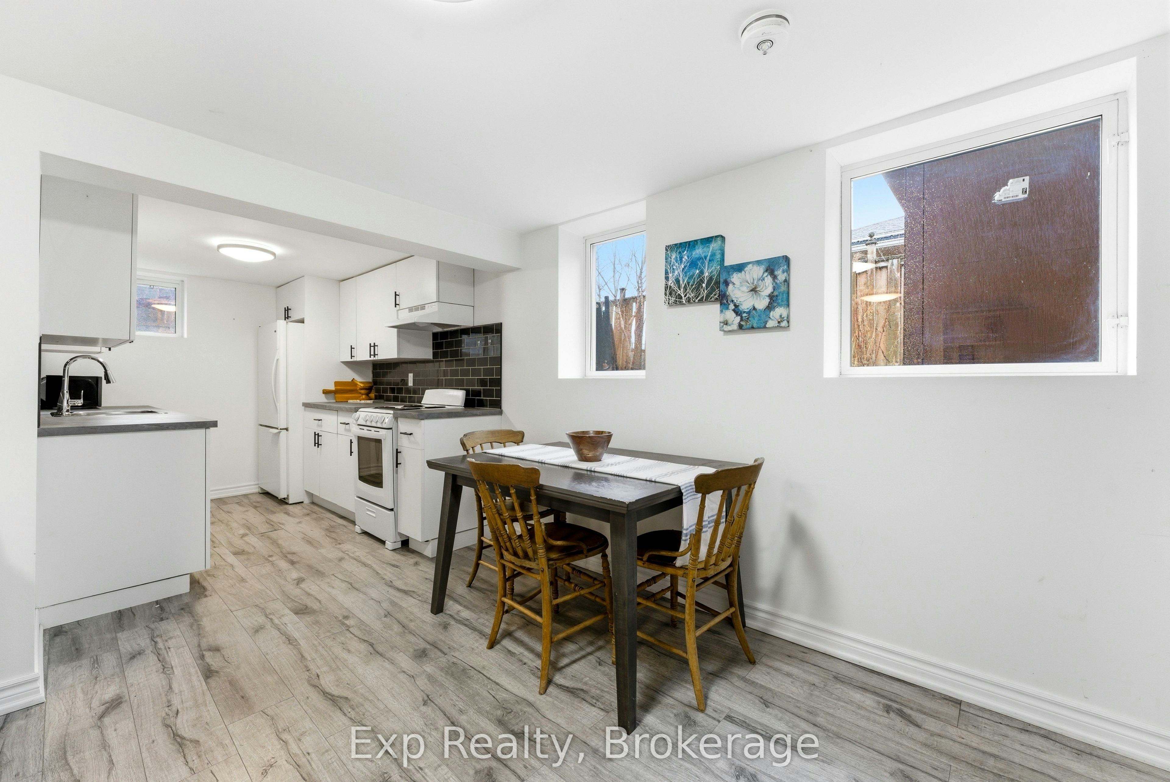 Lower Unit-10 Plaza Square, Belleville, ON, K8N 4J3 - 9