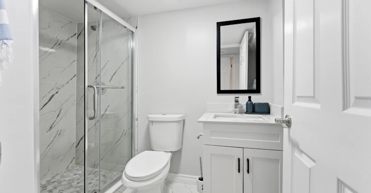 Lower Unit-10 Plaza Square, Belleville, ON, K8N 4J3 - 15