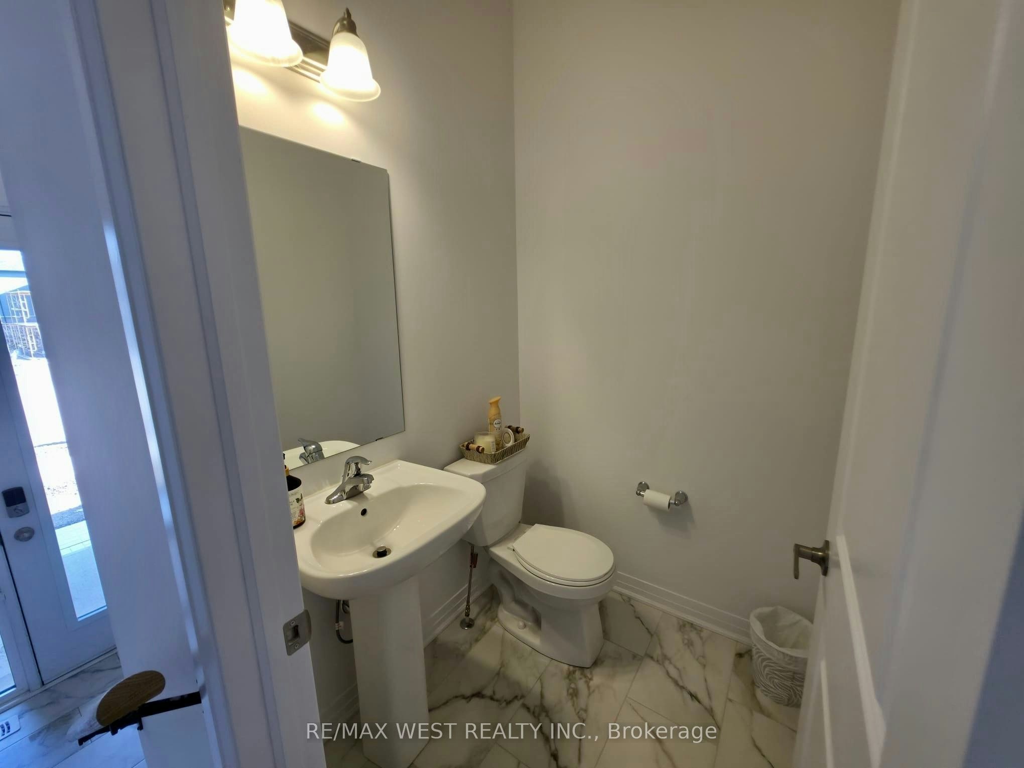889 Douro Street, Perth East, ON, N5A 0M3 - 5