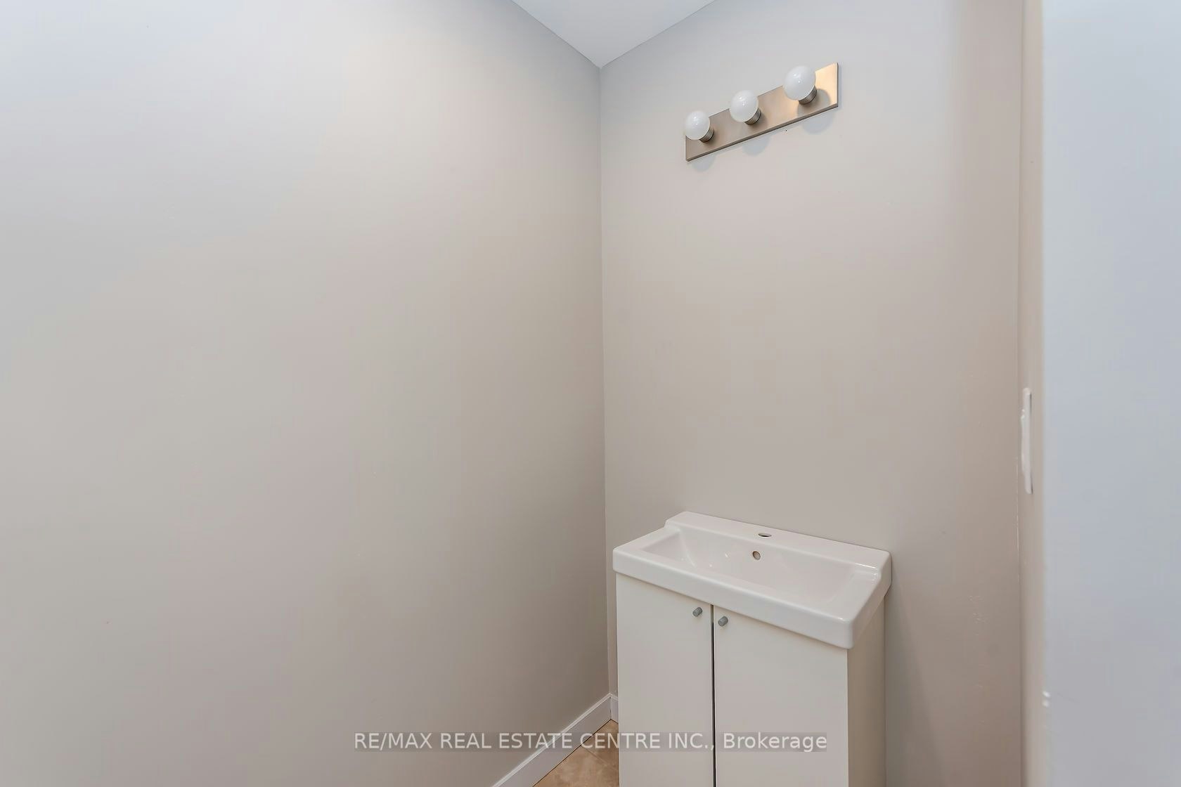A-104 Beach Road, Hamilton, ON, L8L 3Z9 - 17