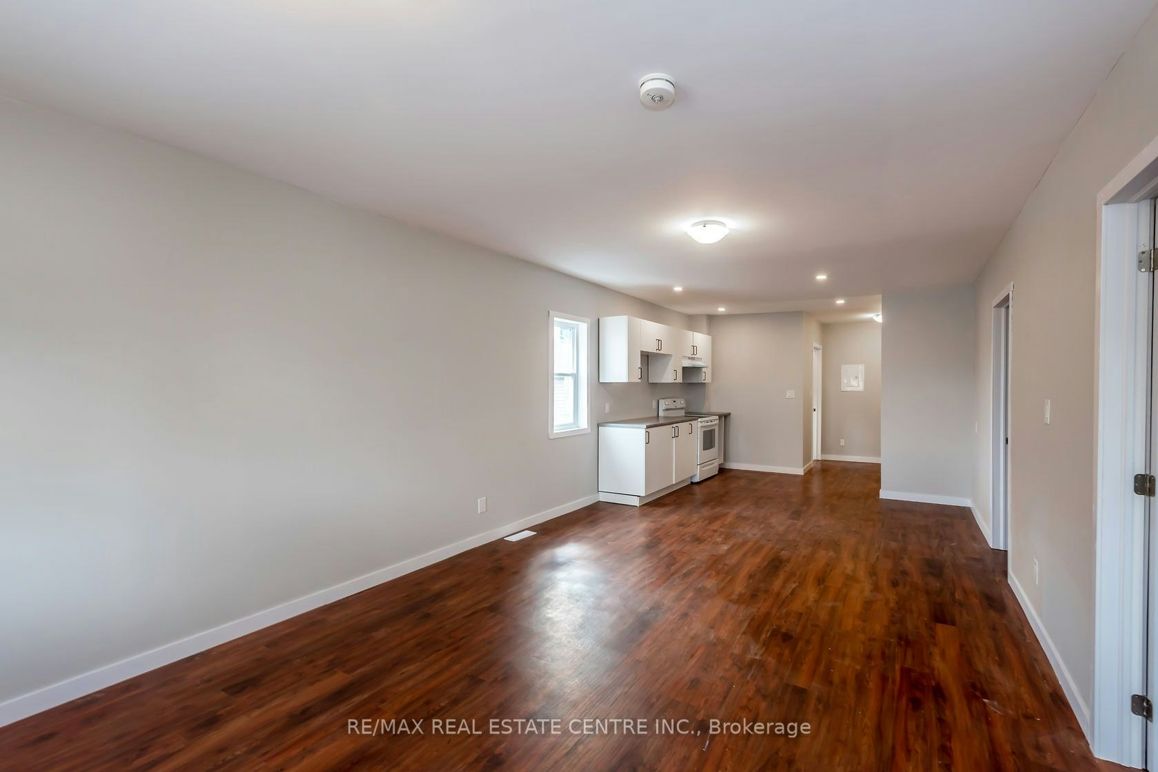 A-104 Beach Road, Hamilton, ON, L8L 3Z9 - 2