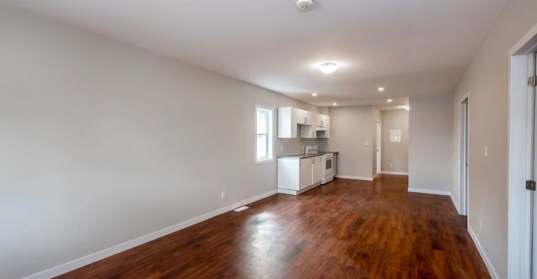 A-104 Beach Road, Hamilton, ON, L8L 3Z9 - 2