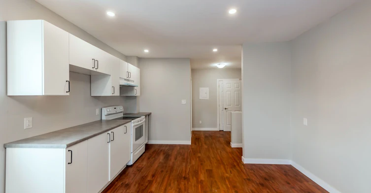 A-104 Beach Road, Hamilton, ON, L8L 3Z9 - 5