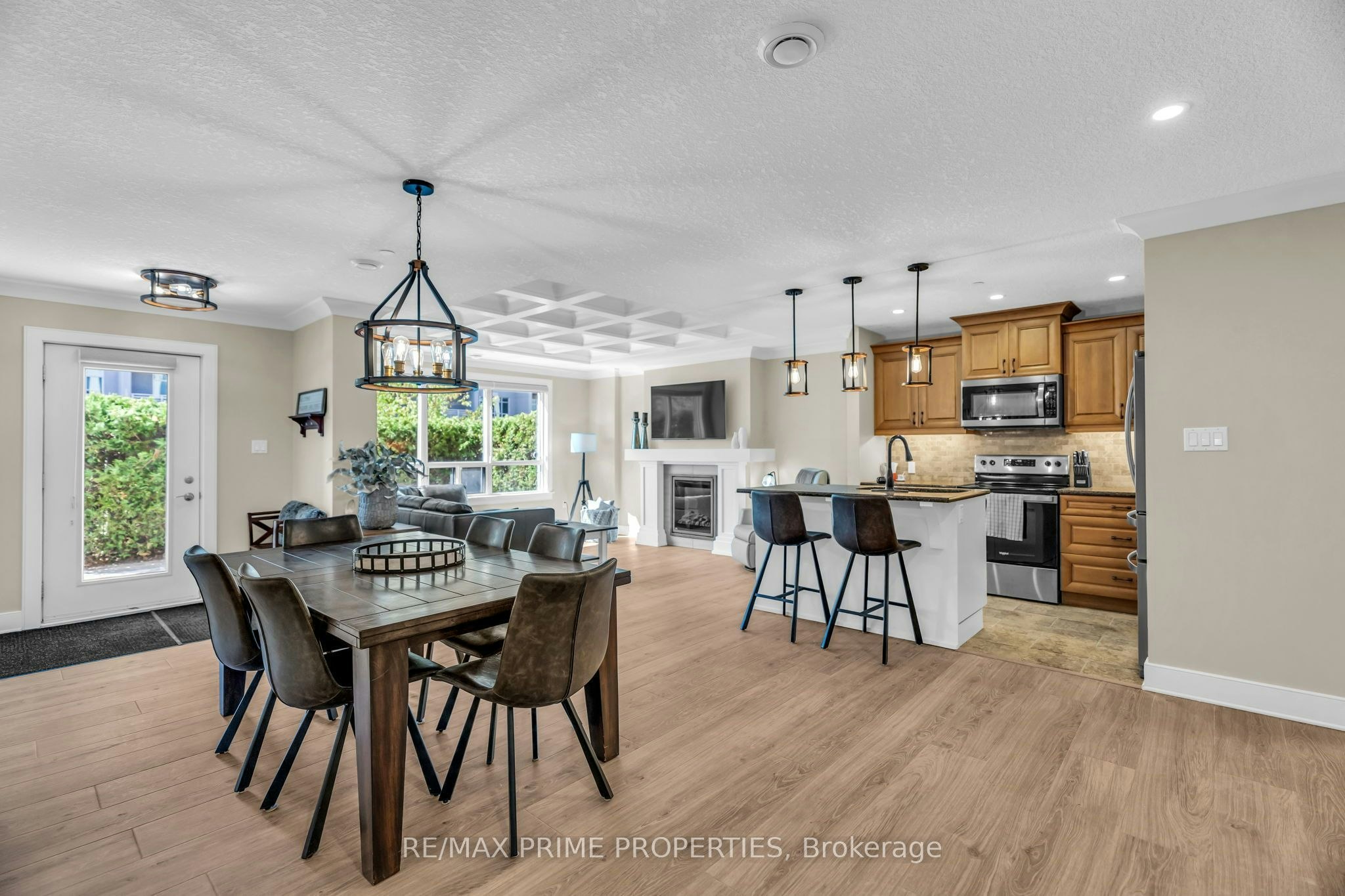 110-320 Sugarcreek Trail S, London, ON, N6H 0G3