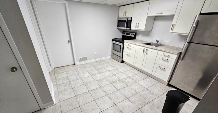 BSMT-7 Medhurst Drive, Ottawa, ON, K2G 3X7 - 6