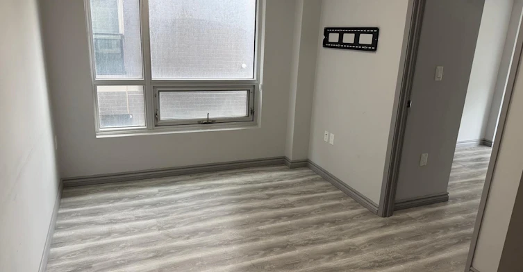 B 104-275 Larch Street, Waterloo, ON, N2L 3R2 - 9