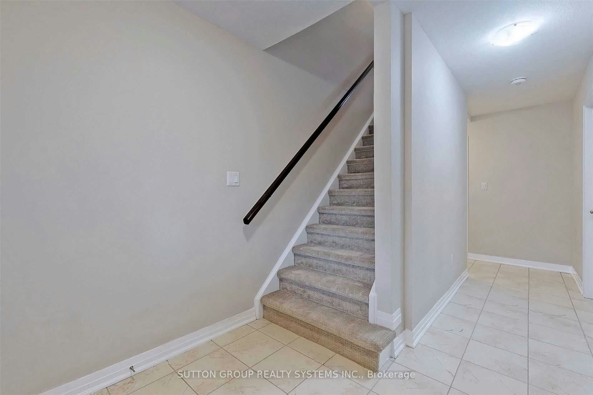 170 South Creek Drive, Kitchener, ON, N2P 0J5 - 3