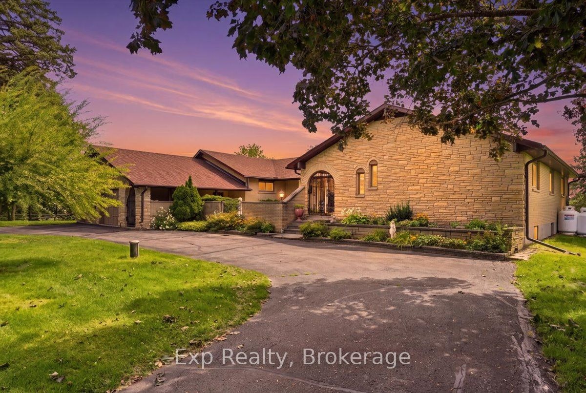 126 Casey Road, Belleville, ON, K8N 4Z6