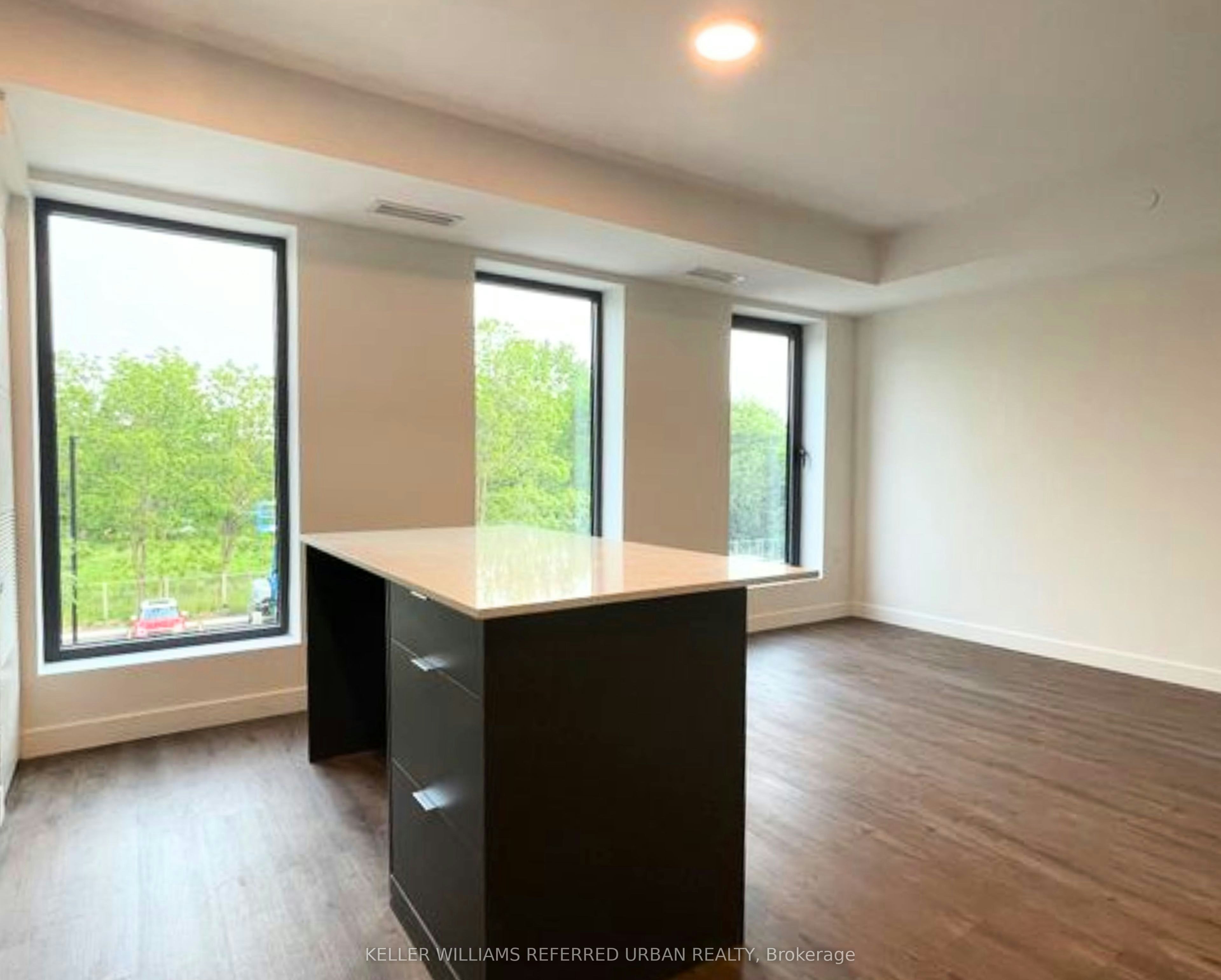 216-325 University Avenue W, Cobourg, ON, K9A 2H9 - 9