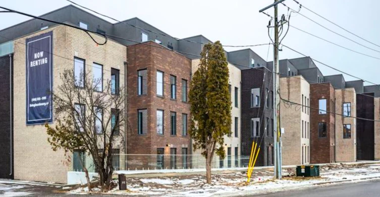 216-325 University Avenue W, Cobourg, ON, K9A 2H9 - 2