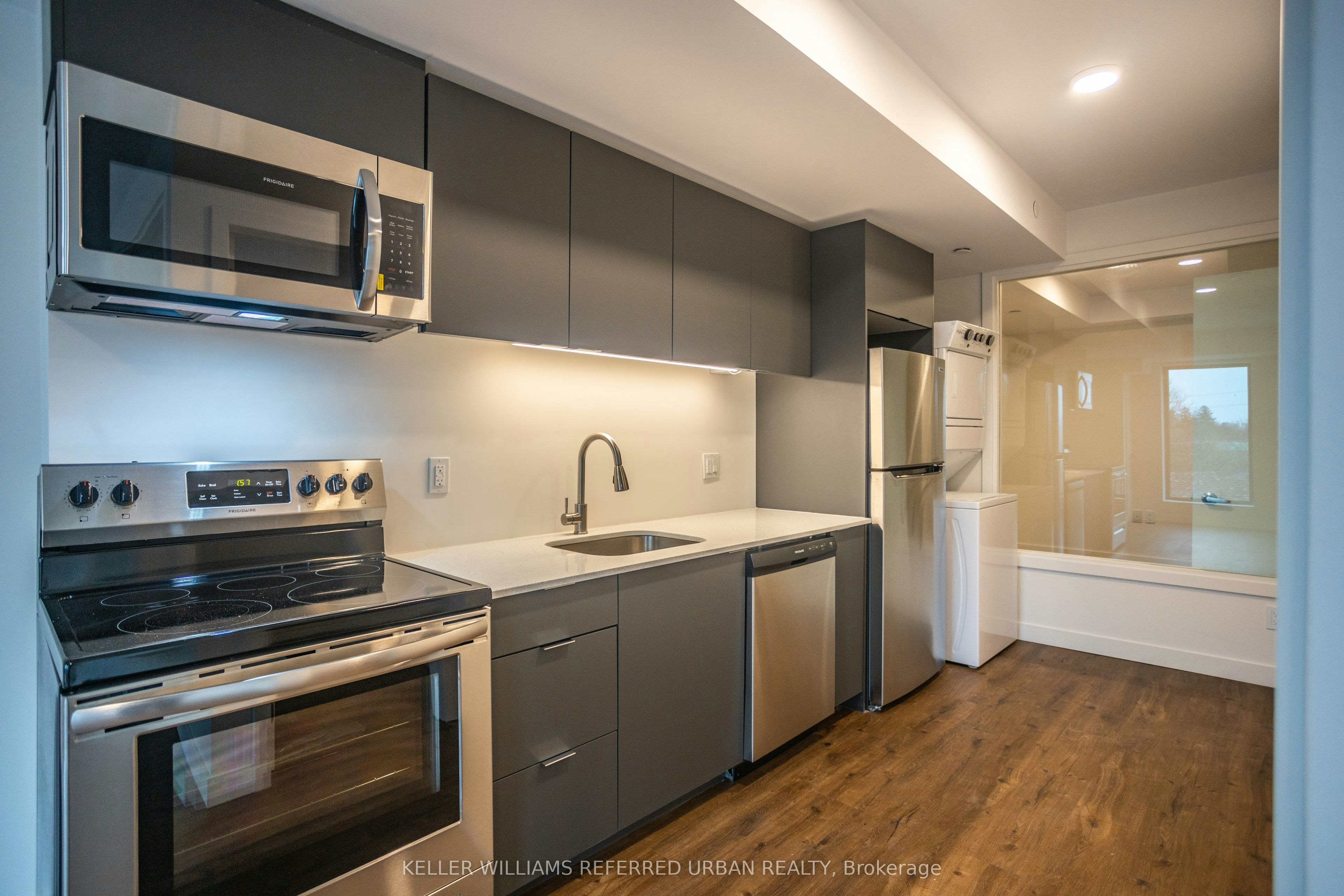 303-325 University Avenue W, Cobourg, ON, K9A 3S9 - 8