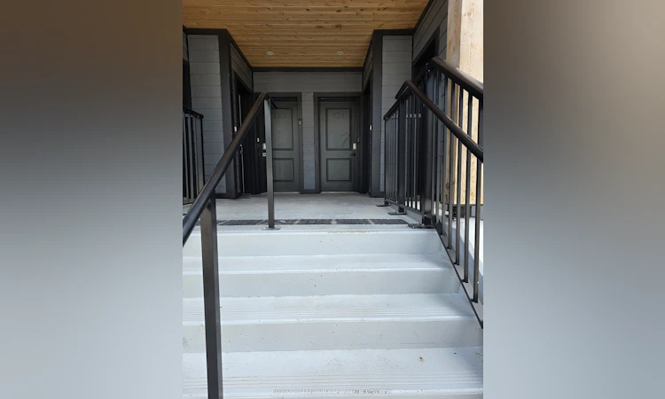 121-708 Woolwich Street