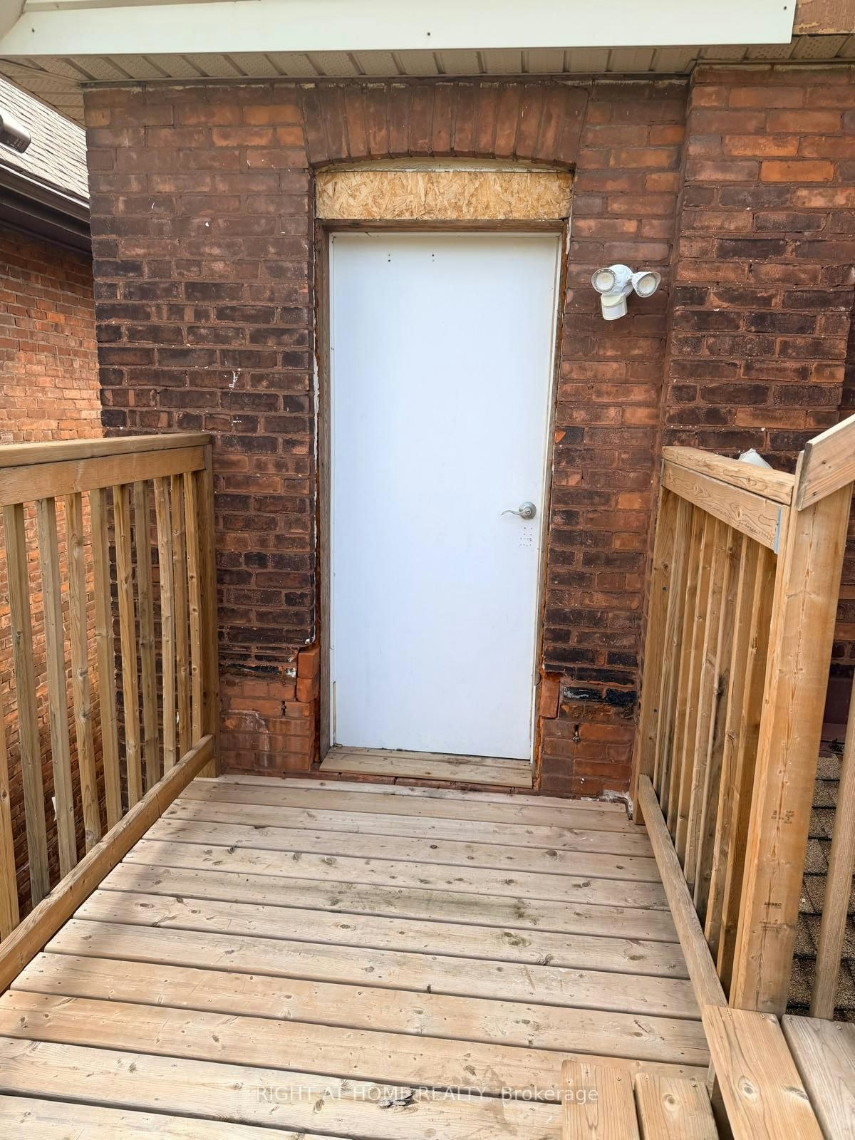 110 Mrytle Avenue, Hamilton, ON, L8M 2G2 - 9