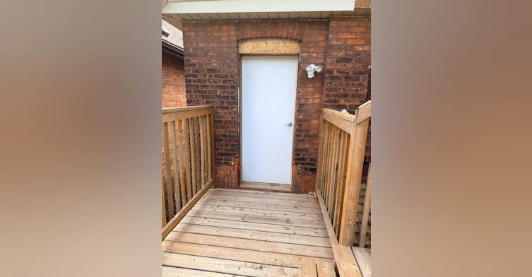 110 Mrytle Avenue, Hamilton, ON, L8M 2G2 - 9