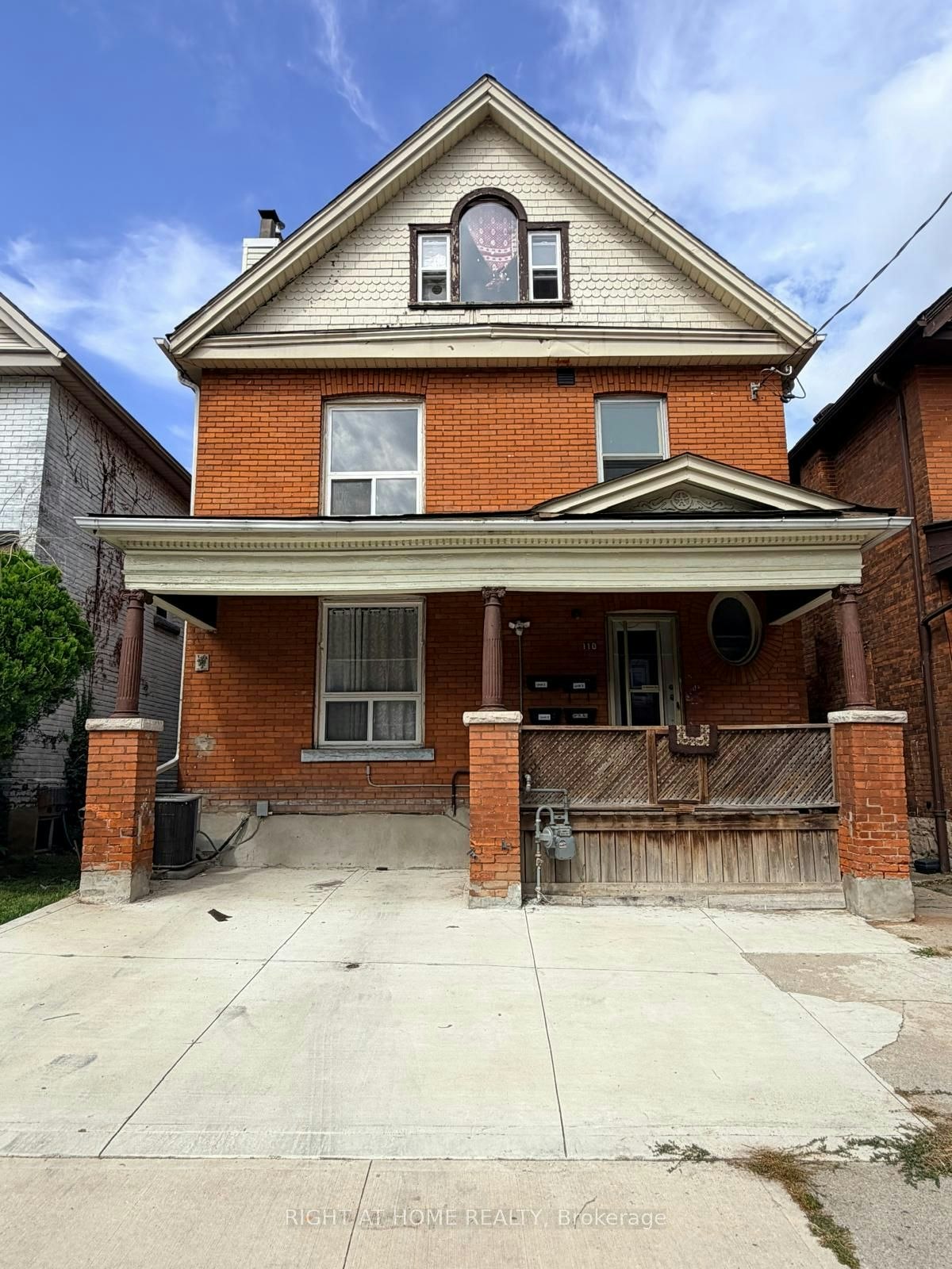 110 Mrytle Avenue, Hamilton, ON, L8M 2G2