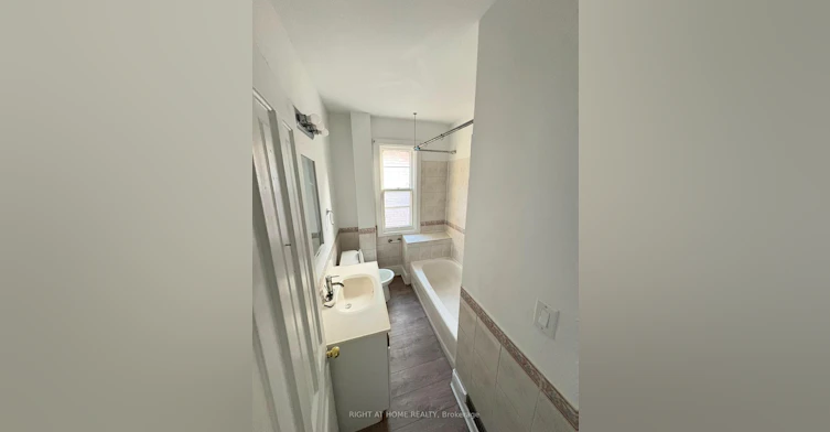 110 Mrytle Avenue, Hamilton, ON, L8M 2G2 - 8