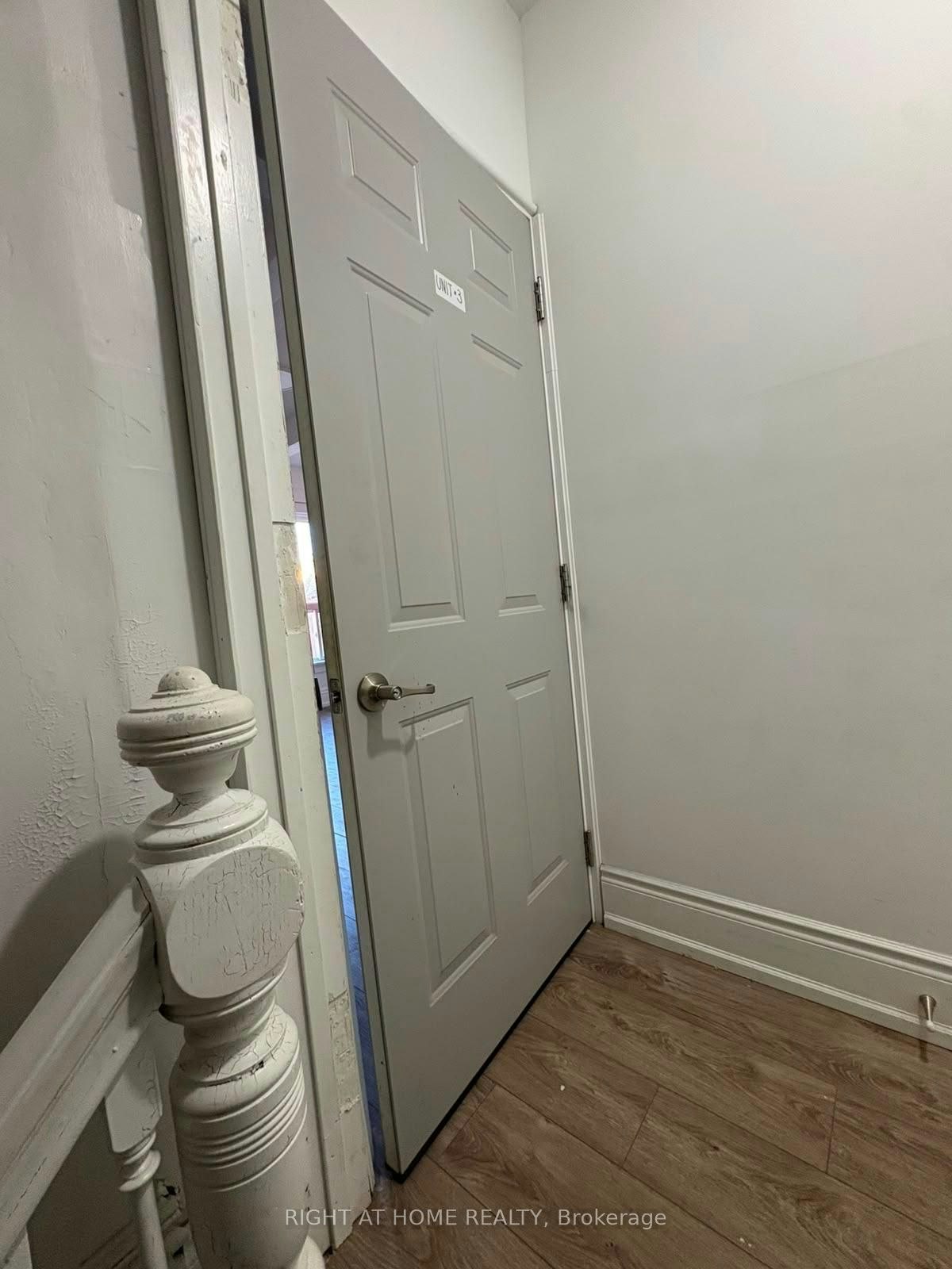 110 Mrytle Avenue, Hamilton, ON, L8M 2G2 - 3